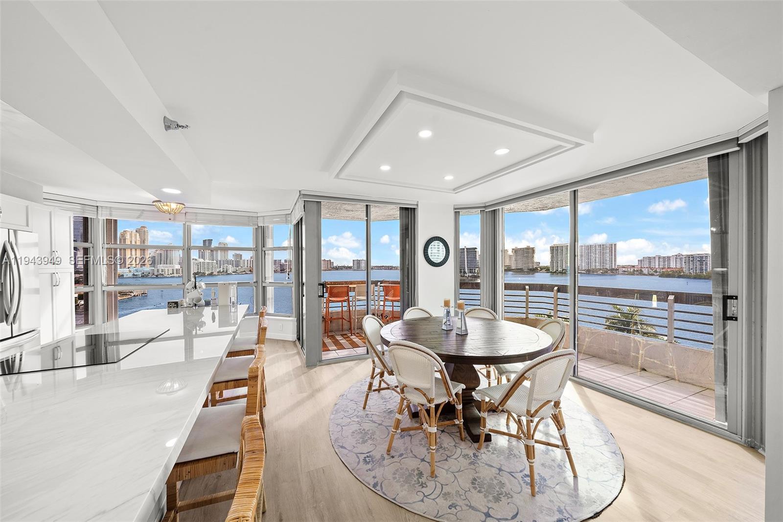 19101 NE Mystic Pointe Drive #901, Aventura FL 33180