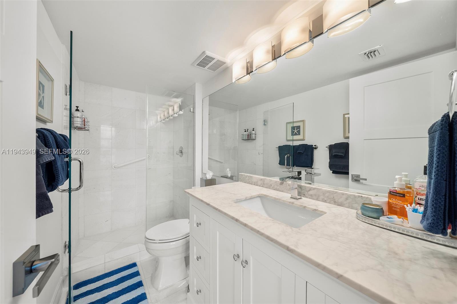 19101 NE Mystic Pointe Drive #901, Aventura FL 33180