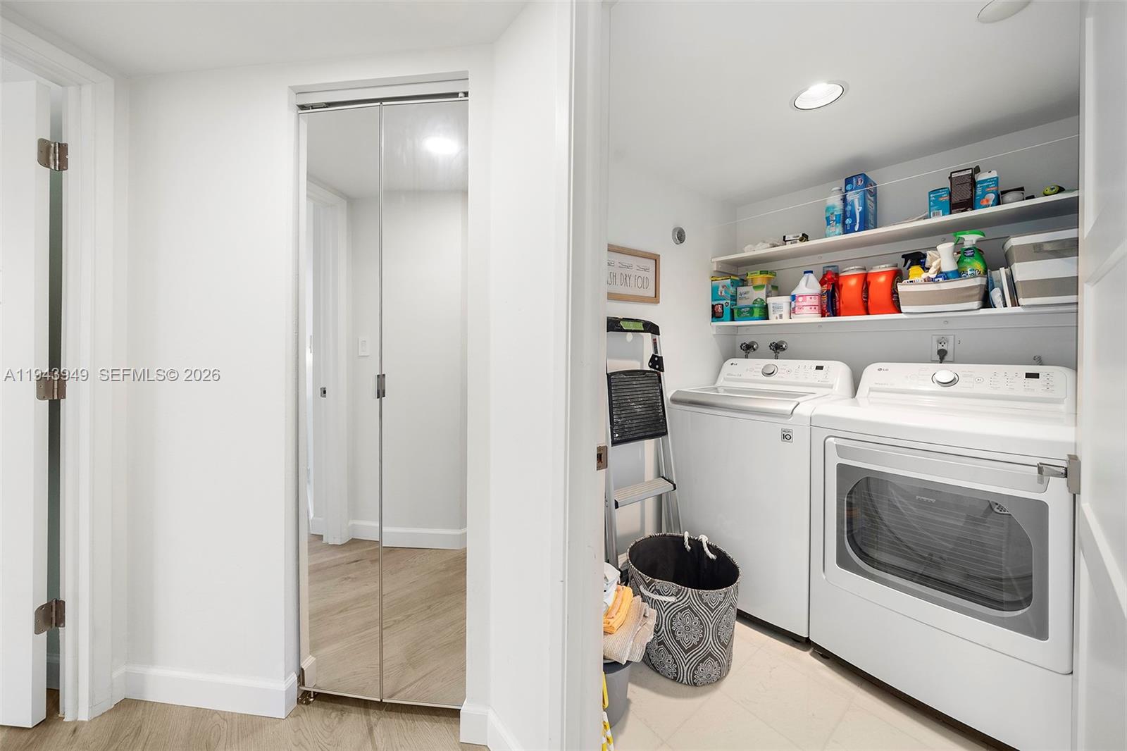 19101 NE Mystic Pointe Drive #901, Aventura FL 33180