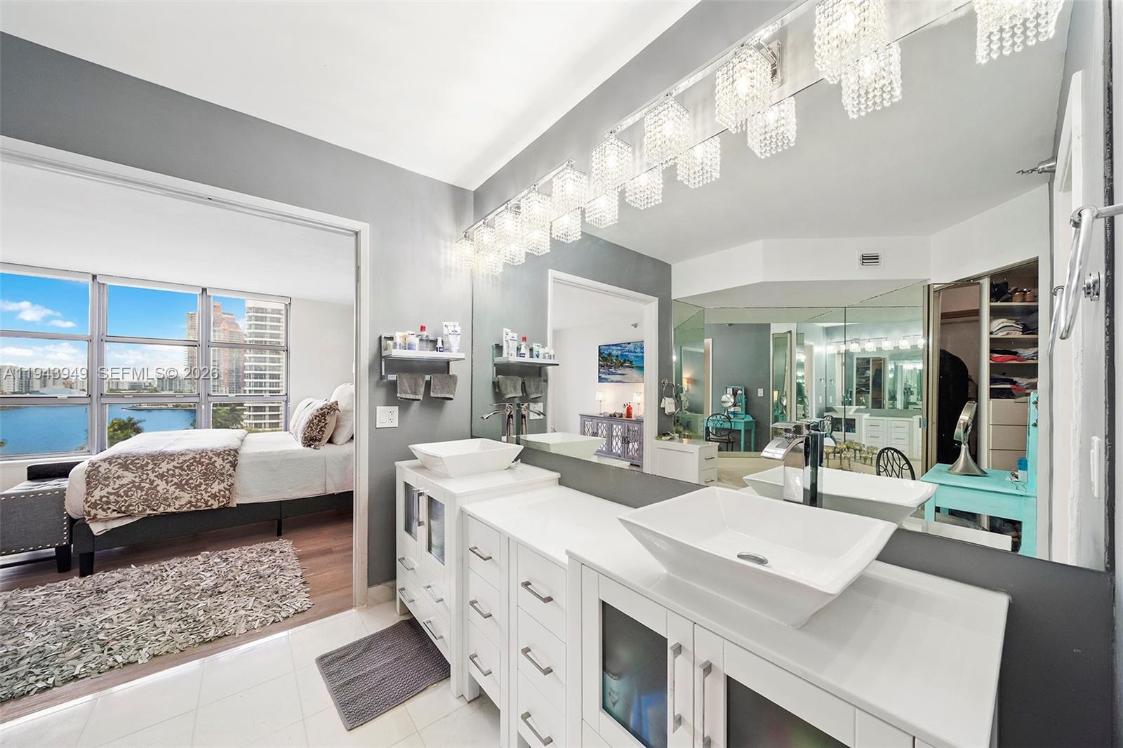 19101 NE Mystic Pointe Drive #901, Aventura FL 33180