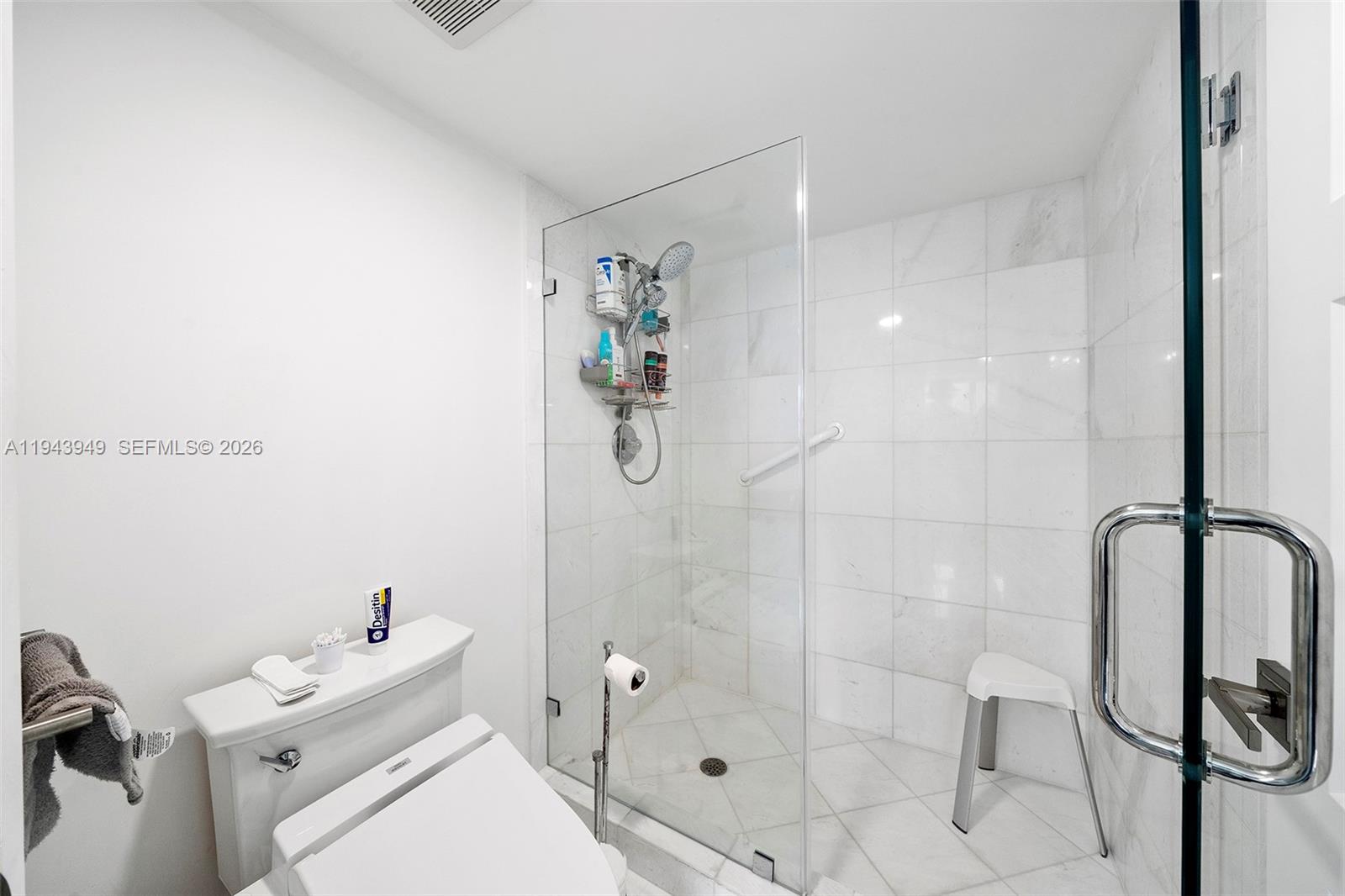 19101 NE Mystic Pointe Drive #901, Aventura FL 33180