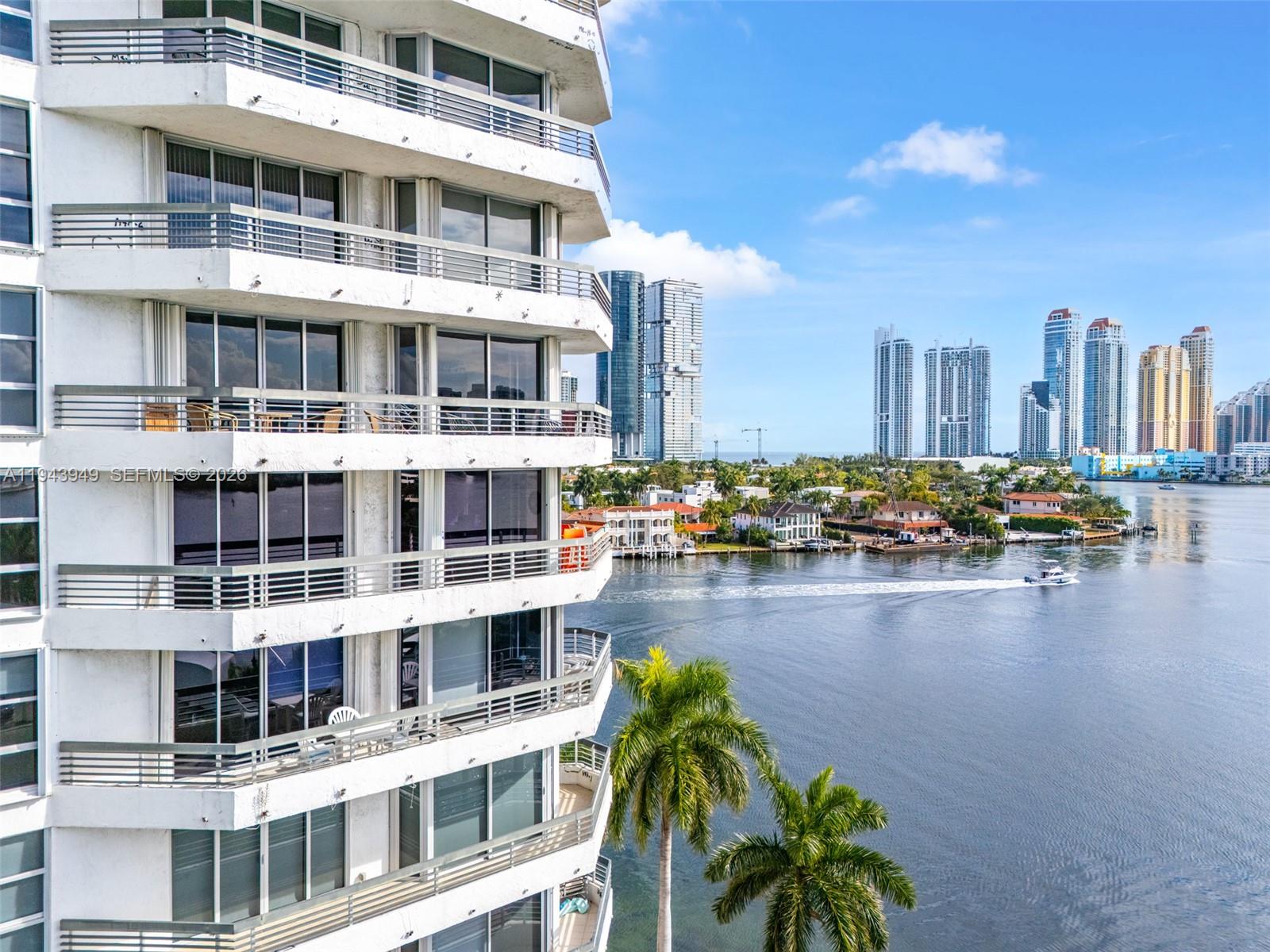 19101 NE Mystic Pointe Drive #901, Aventura FL 33180