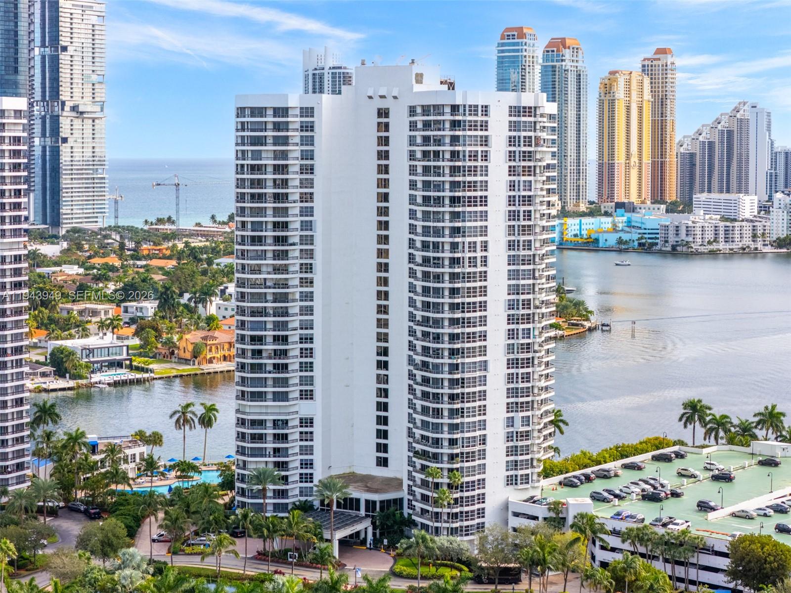 19101 NE Mystic Pointe Drive #901, Aventura FL 33180