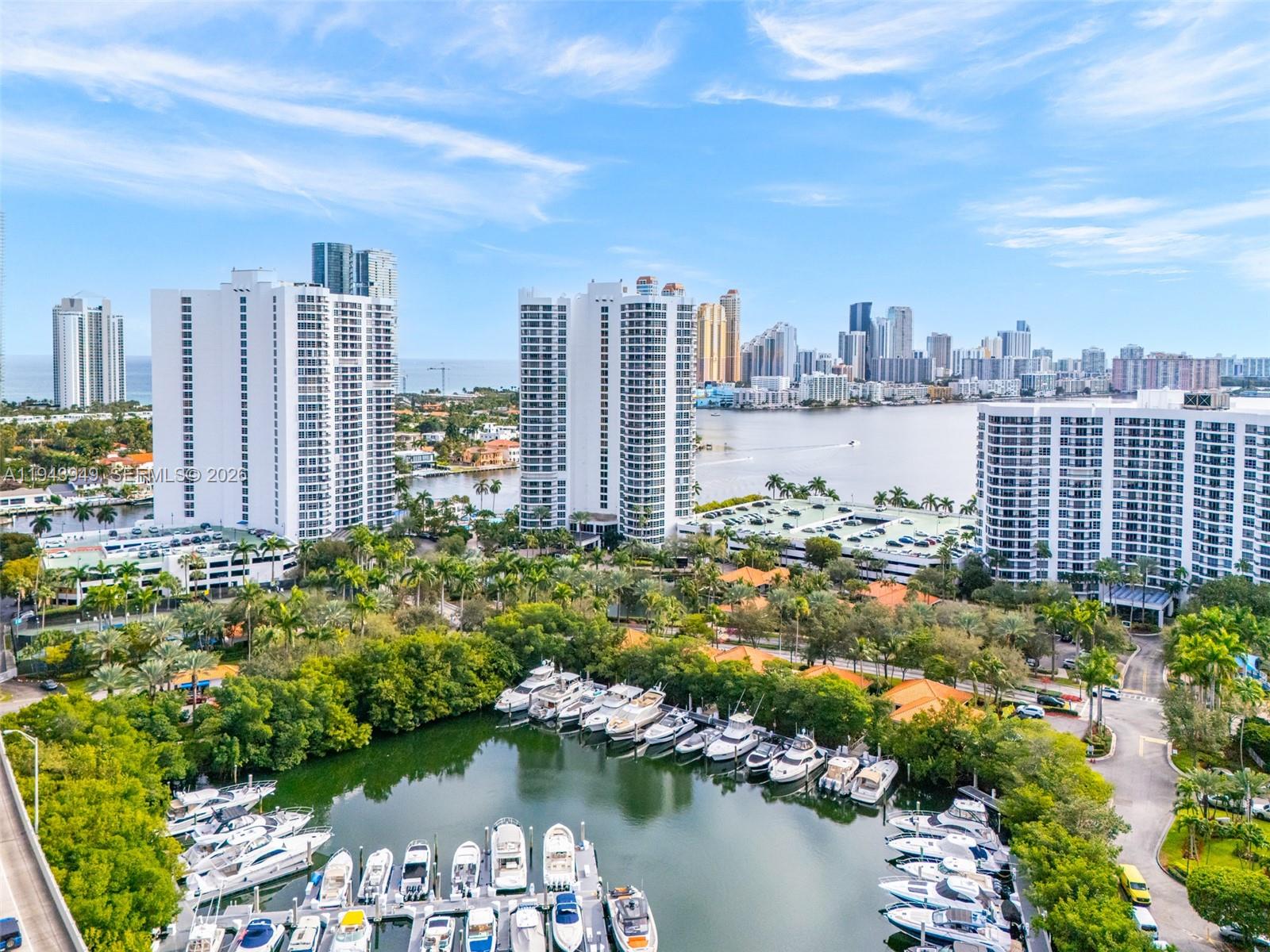 19101 NE Mystic Pointe Drive #901, Aventura FL 33180