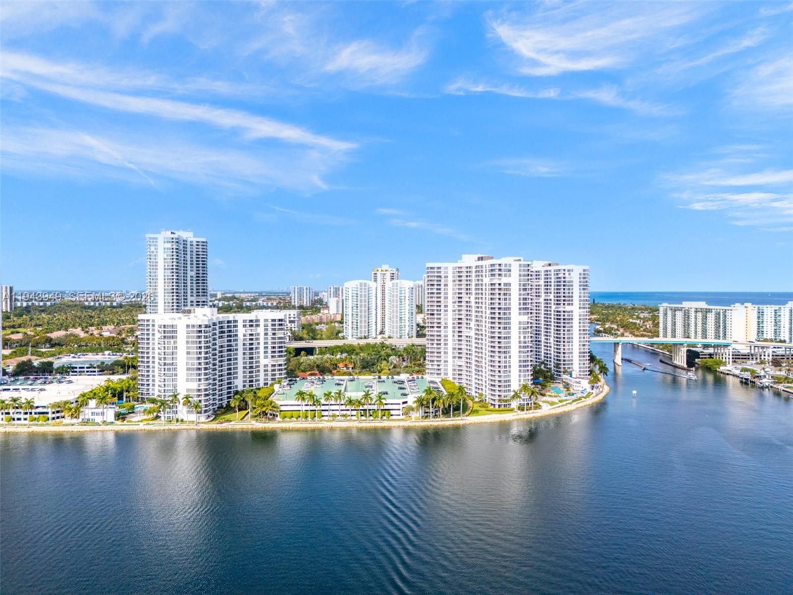 19101 NE Mystic Pointe Drive #901, Aventura FL 33180