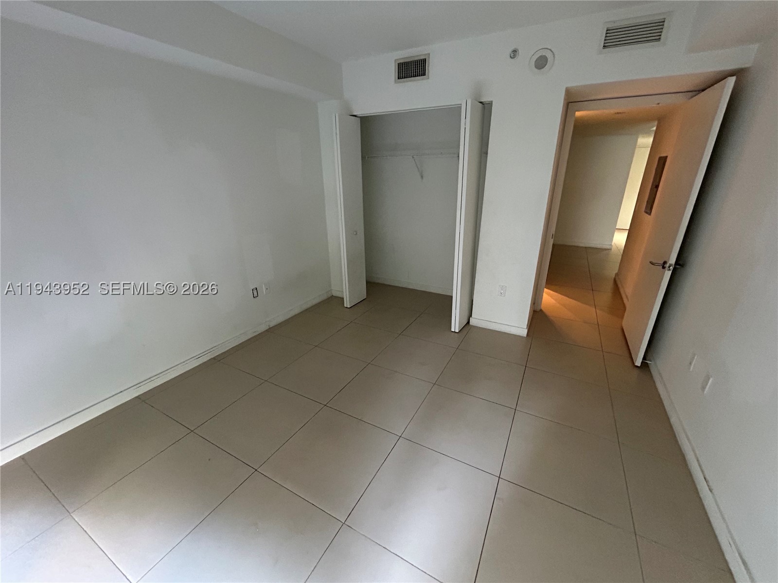 31 SE 6th St #407, Miami FL 33131