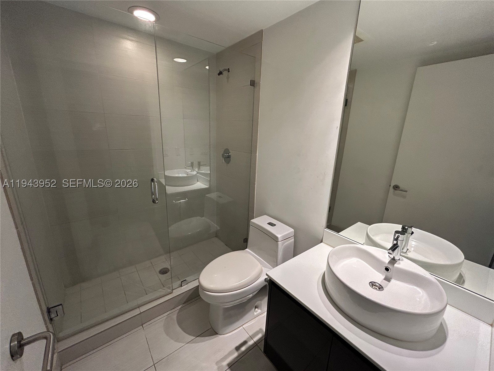 31 SE 6th St #407, Miami FL 33131