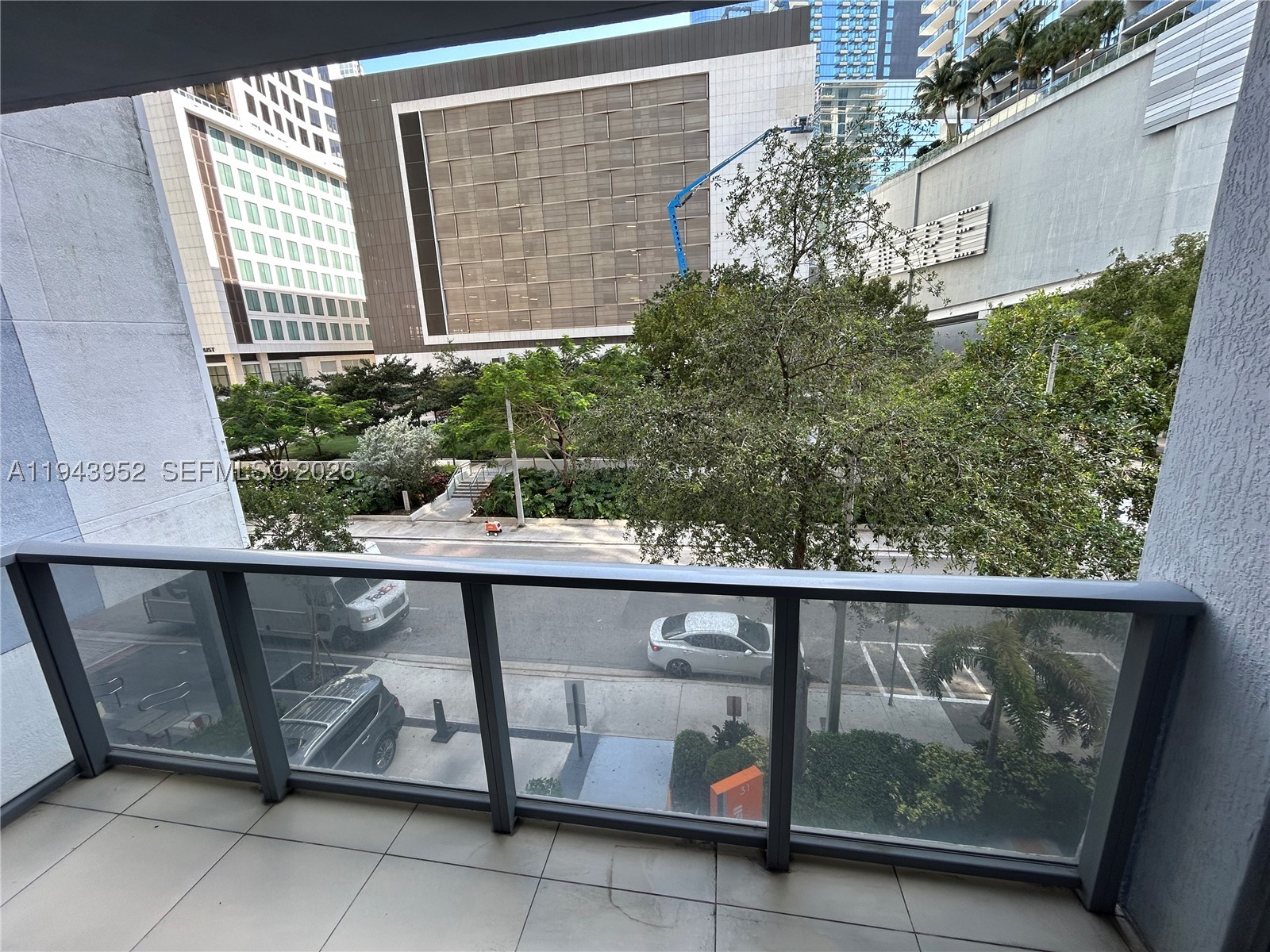 31 SE 6th St #407, Miami FL 33131