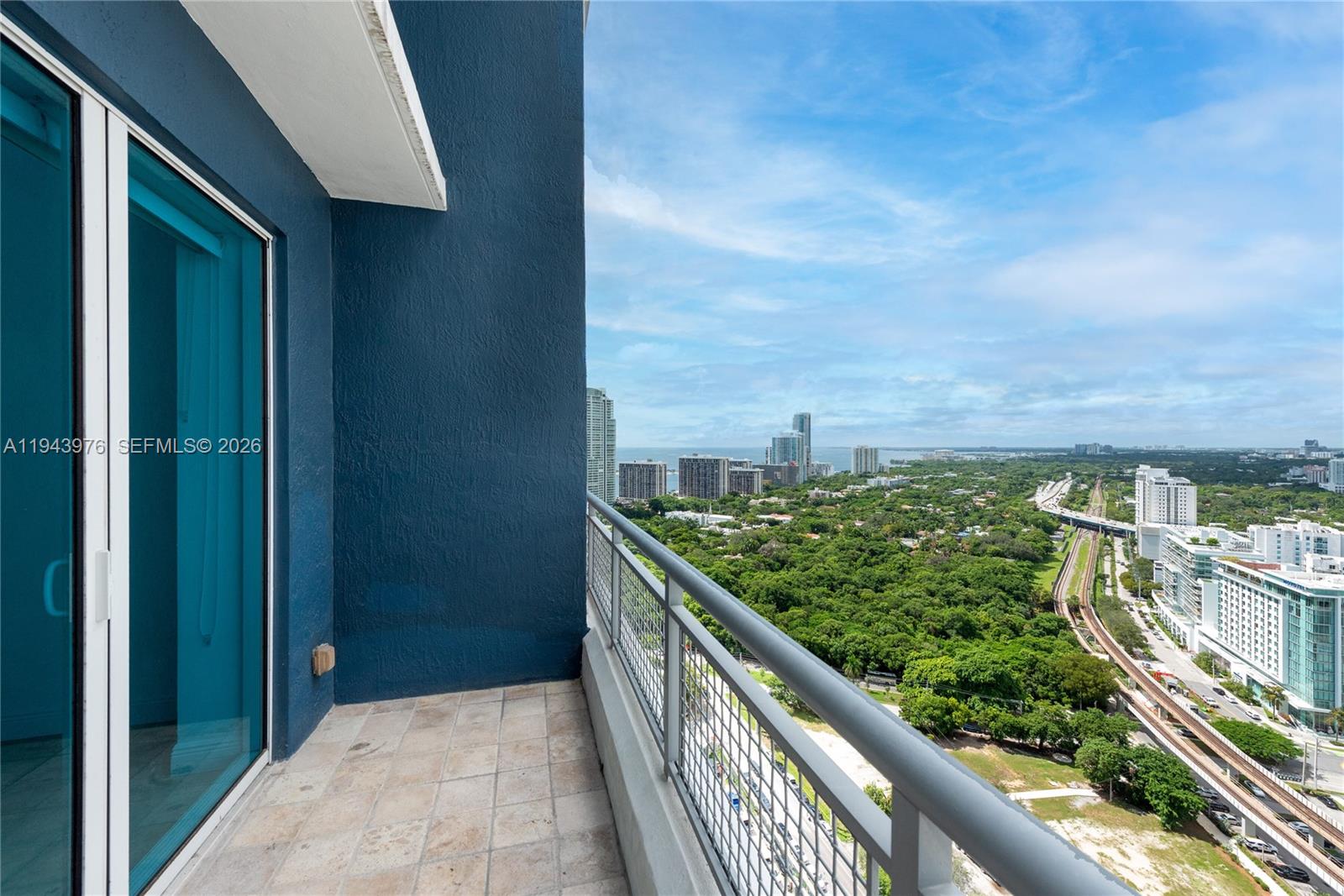 60 SW 13th St #2609, Miami FL 33130