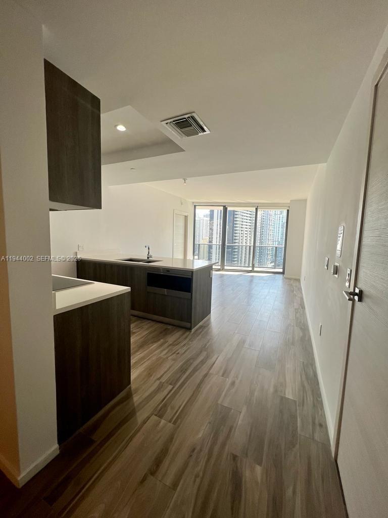801 S Miami Ave #2203, Miami FL 33130