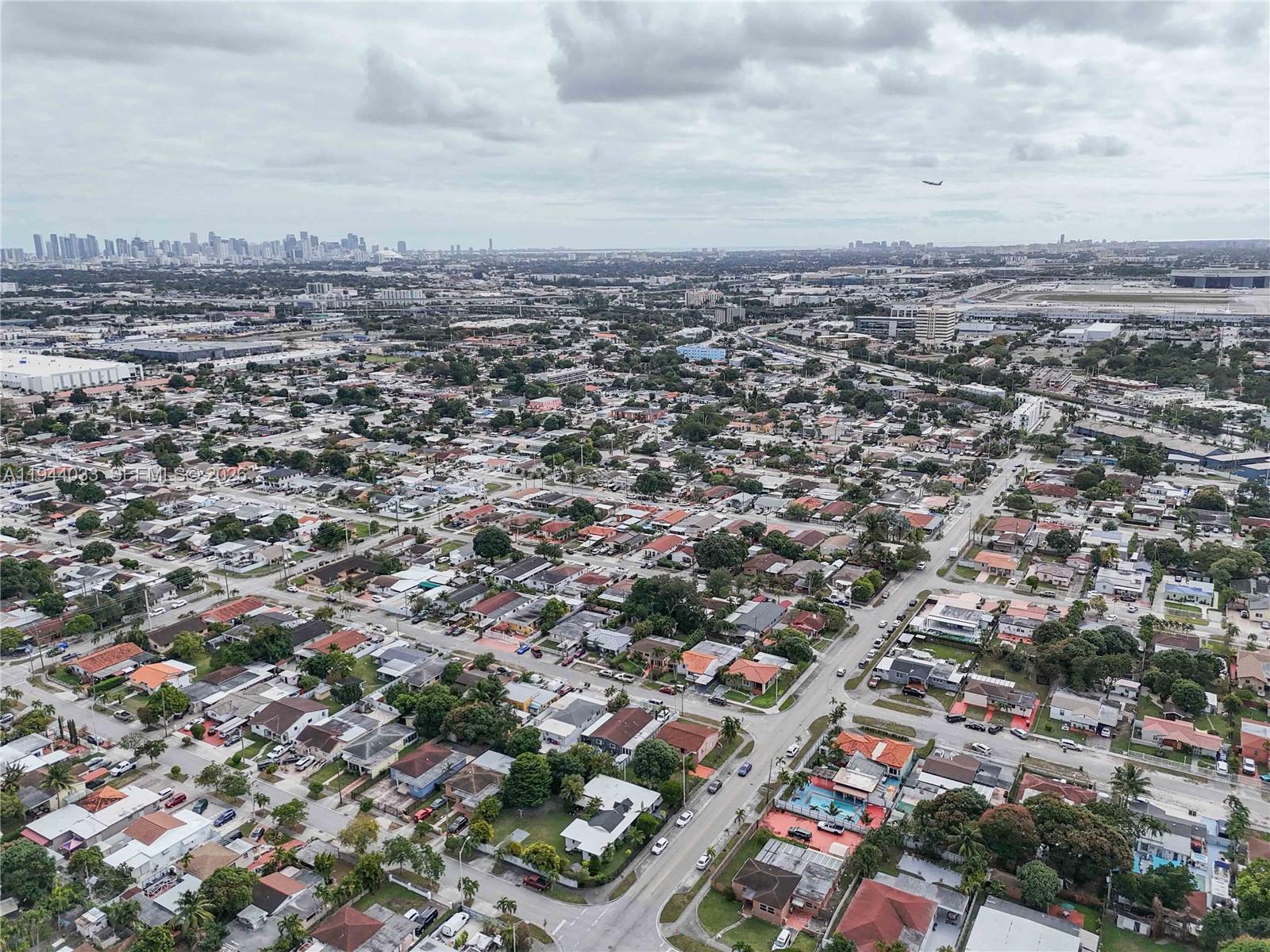 591 SE 5th St, Hialeah FL 33010