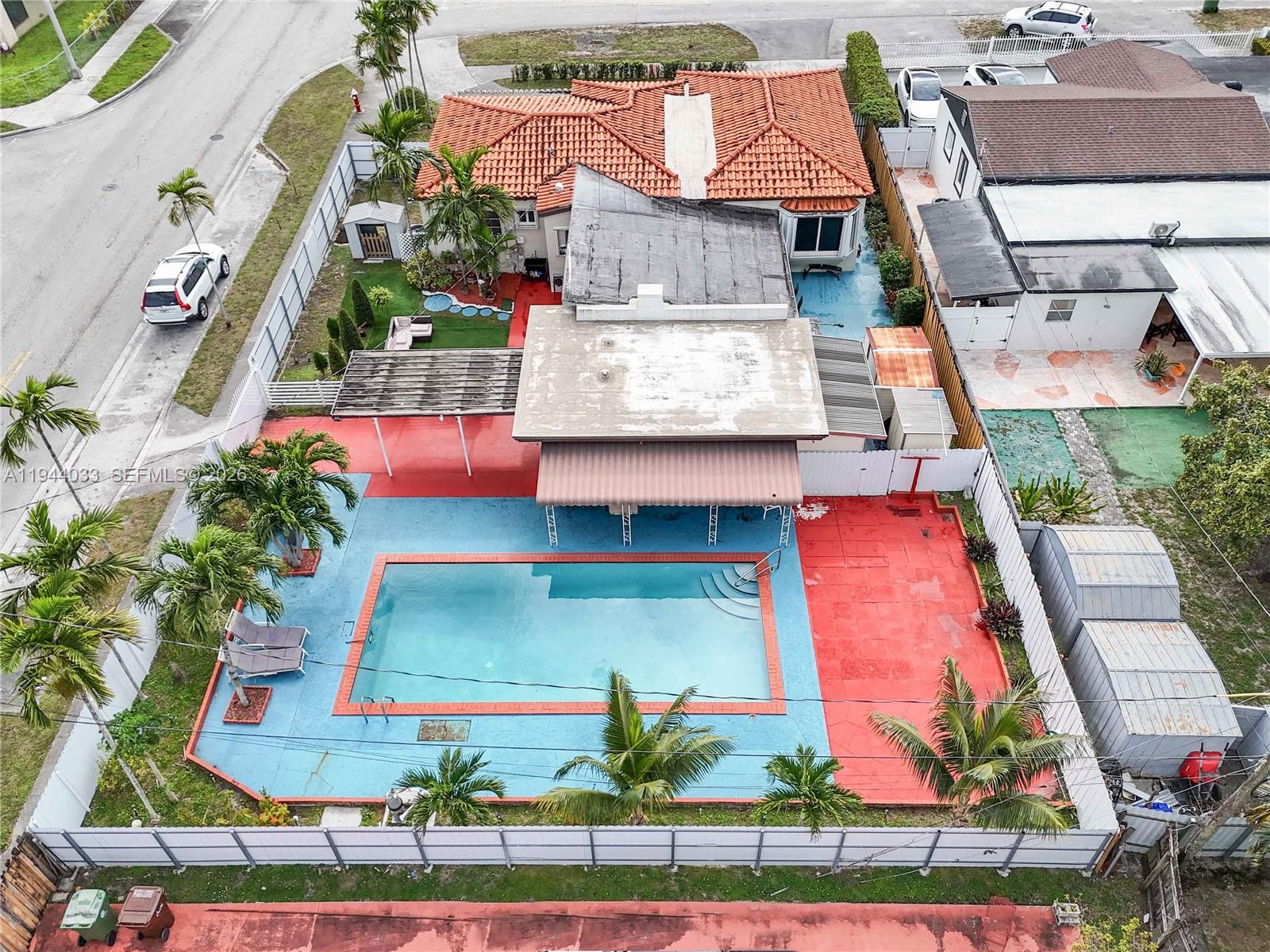 591 SE 5th St, Hialeah FL 33010