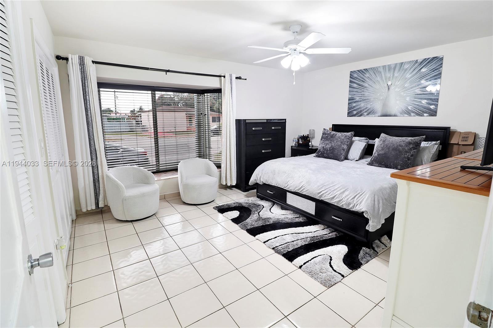 591 SE 5th St, Hialeah FL 33010