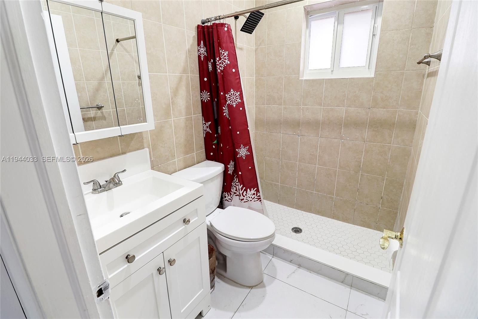 591 SE 5th St, Hialeah FL 33010