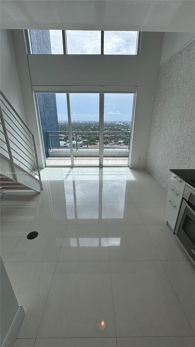 60 SW 13th St #3015, Miami FL 33130