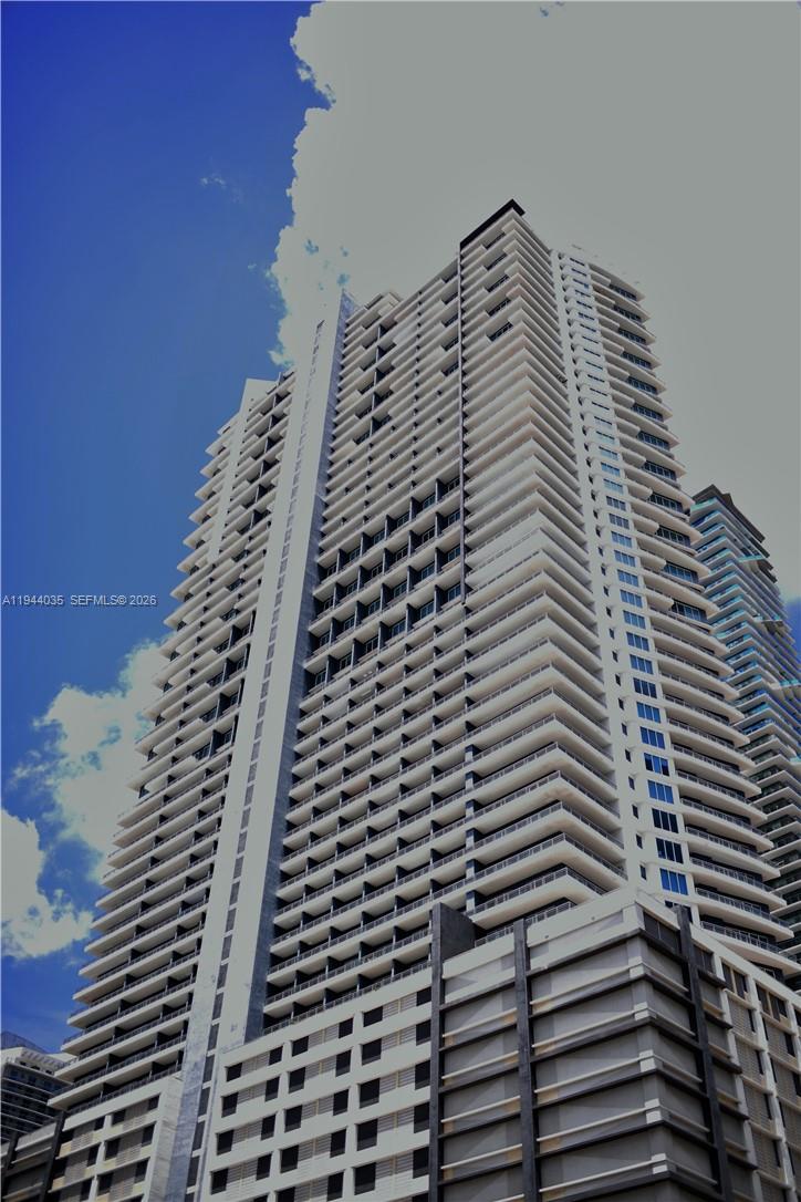 60 SW 13th St #3015, Miami FL 33130