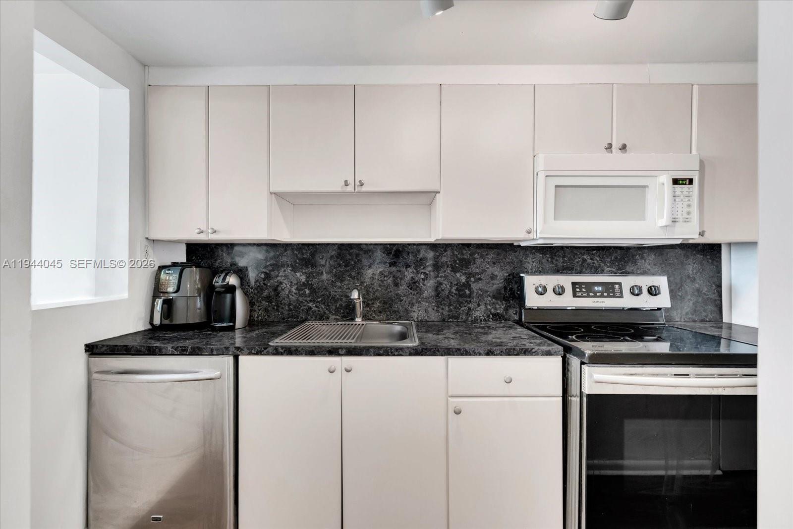 1200 West Ave #1511, Miami Beach FL 33139