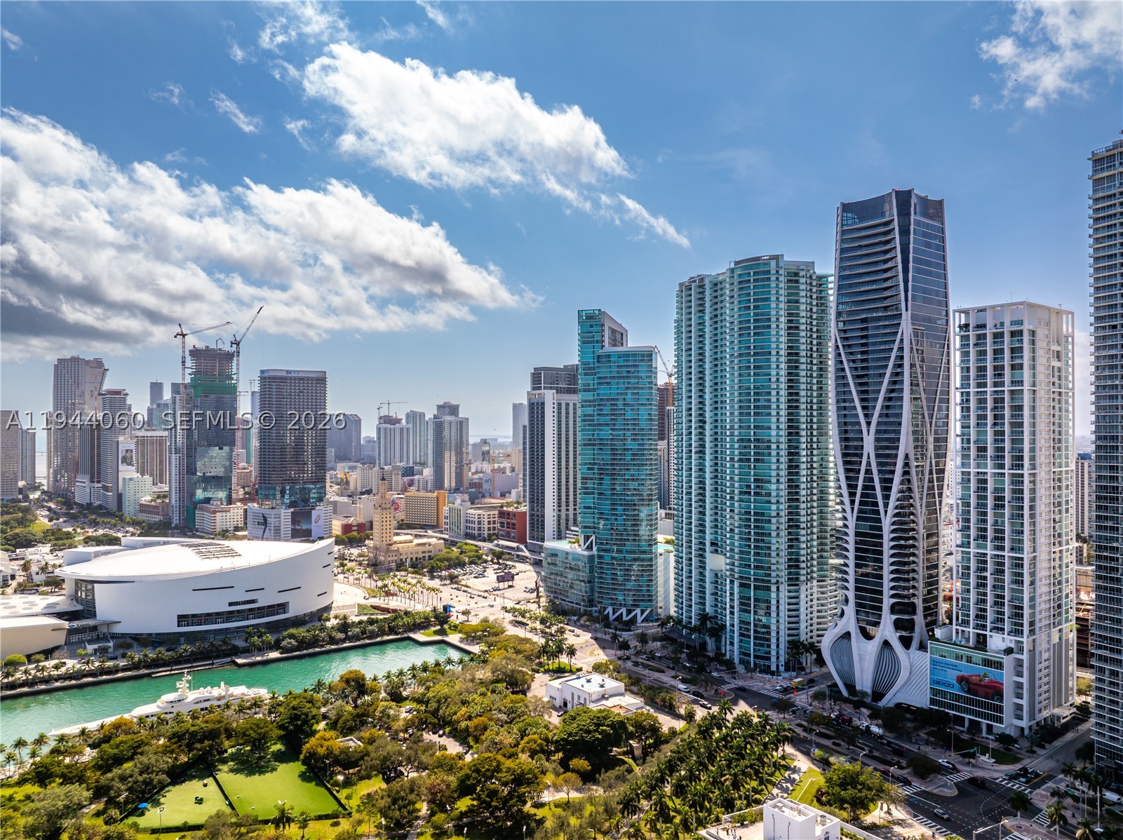 1000 Biscayne Blvd #TH1201, Miami FL 33132
