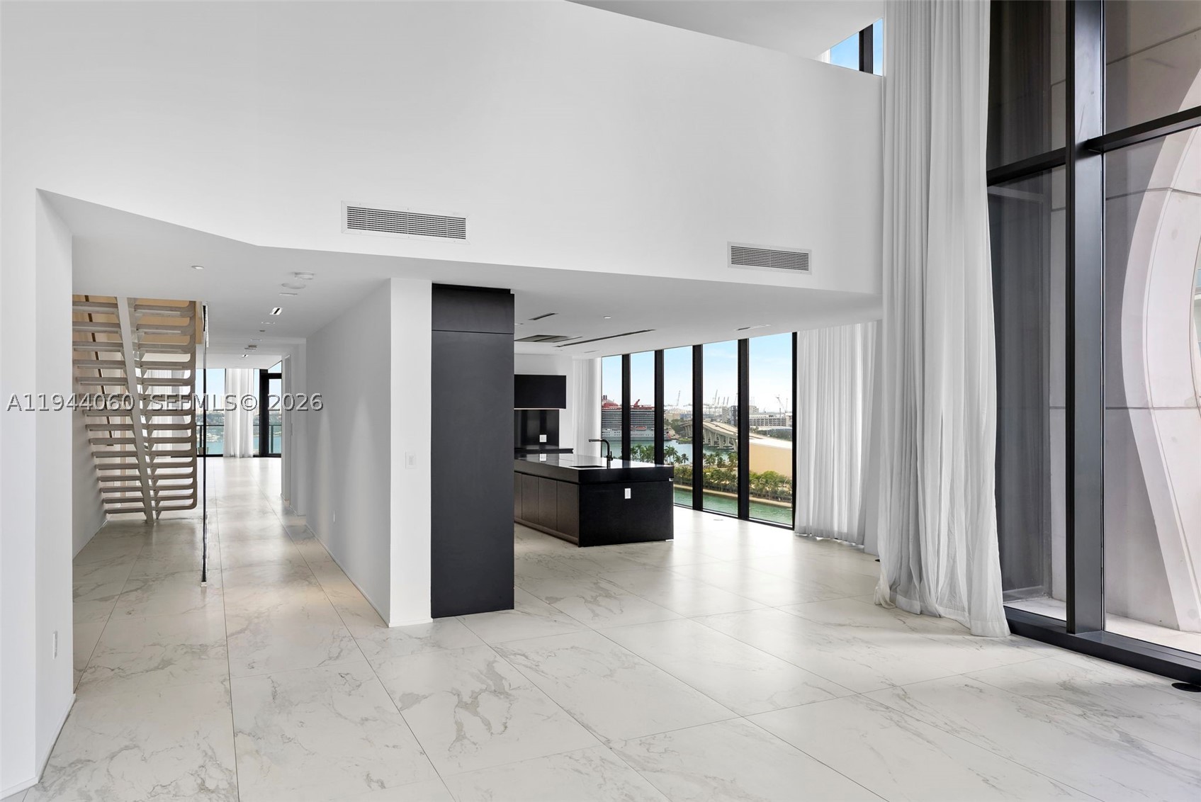 1000 Biscayne Blvd #TH1201, Miami FL 33132