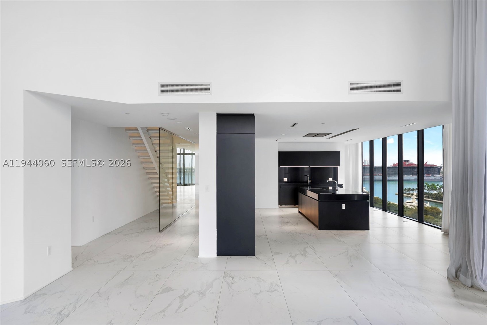 1000 Biscayne Blvd #TH1201, Miami FL 33132