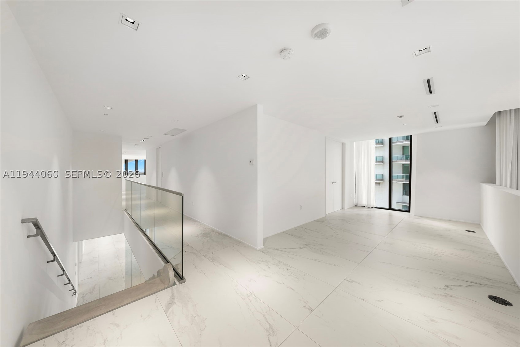 1000 Biscayne Blvd #TH1201, Miami FL 33132