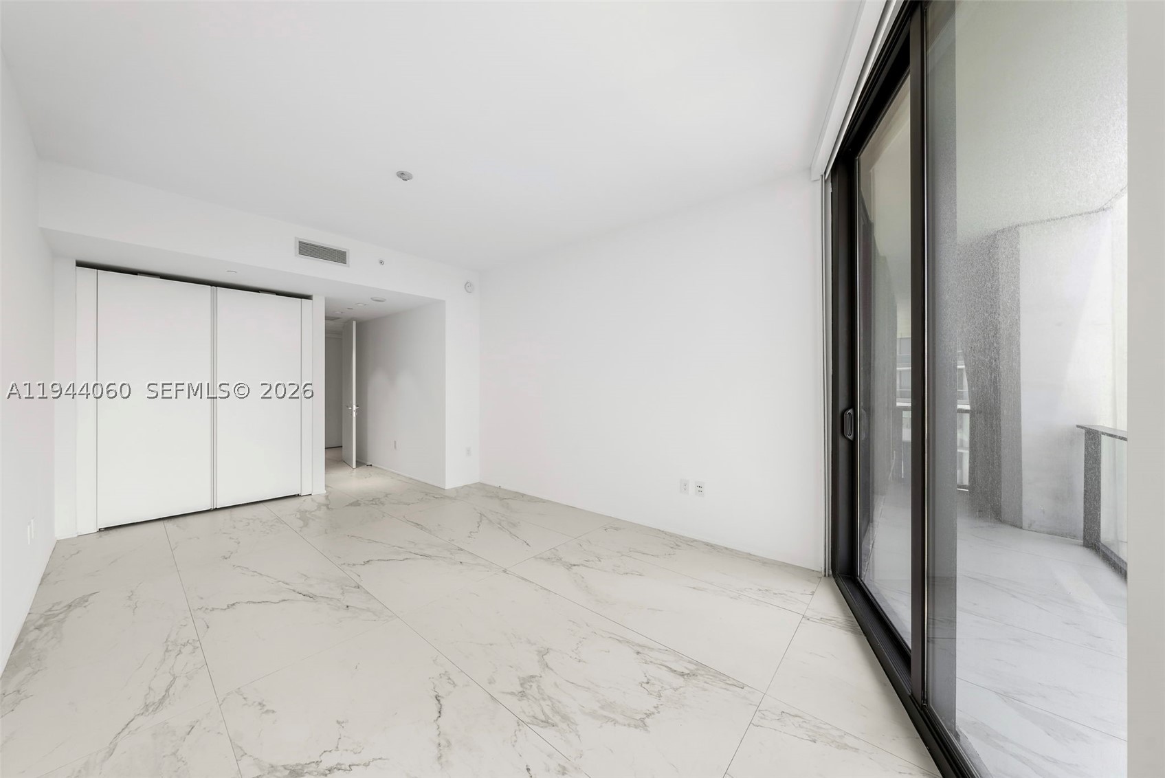 1000 Biscayne Blvd #TH1201, Miami FL 33132
