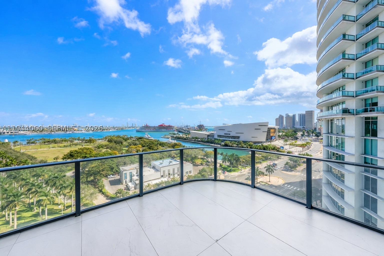 1000 Biscayne Blvd #TH1201, Miami FL 33132
