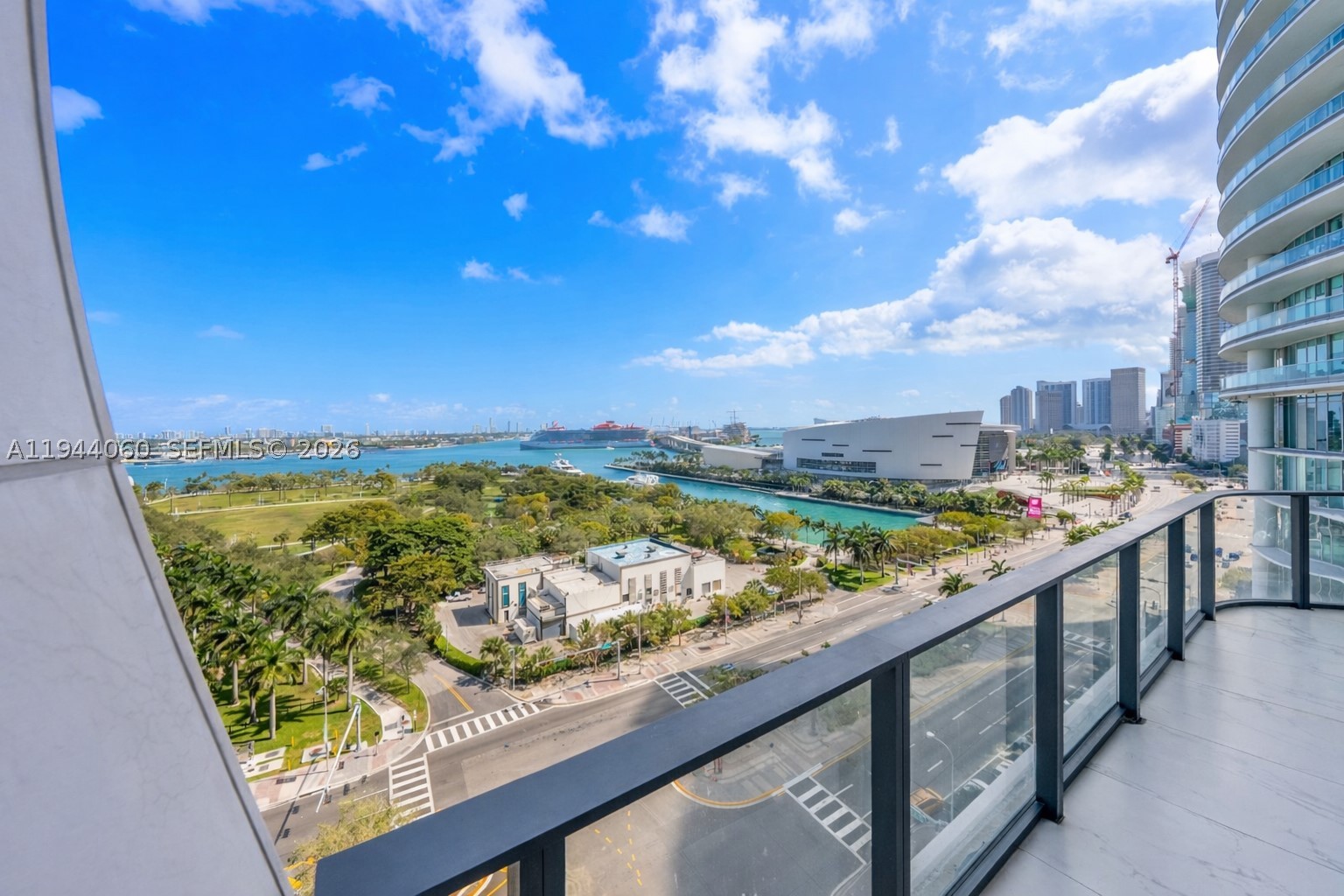 1000 Biscayne Blvd #TH1201, Miami FL 33132