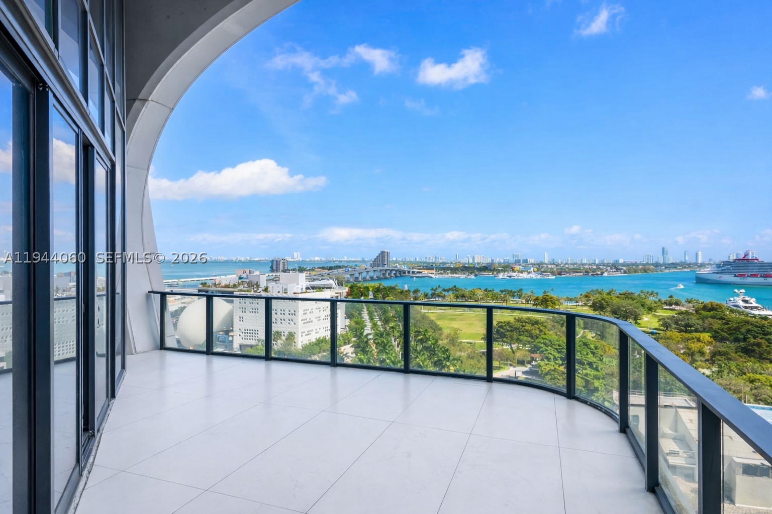 1000 Biscayne Blvd #TH1201, Miami FL 33132