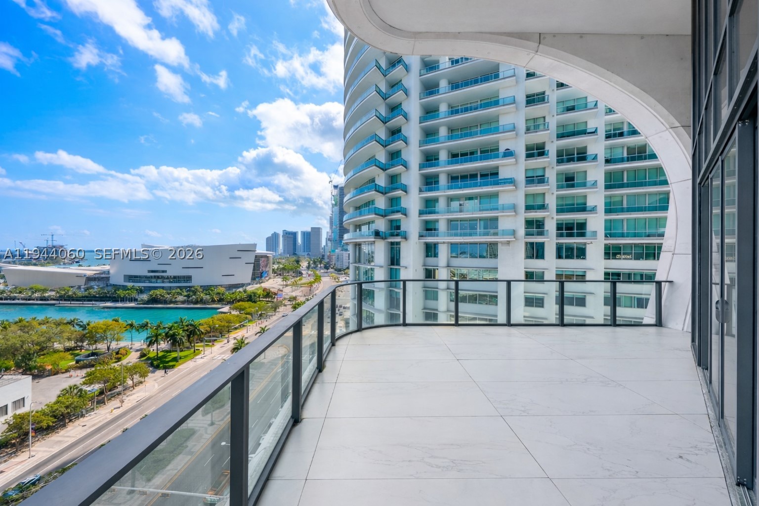 1000 Biscayne Blvd #TH1201, Miami FL 33132