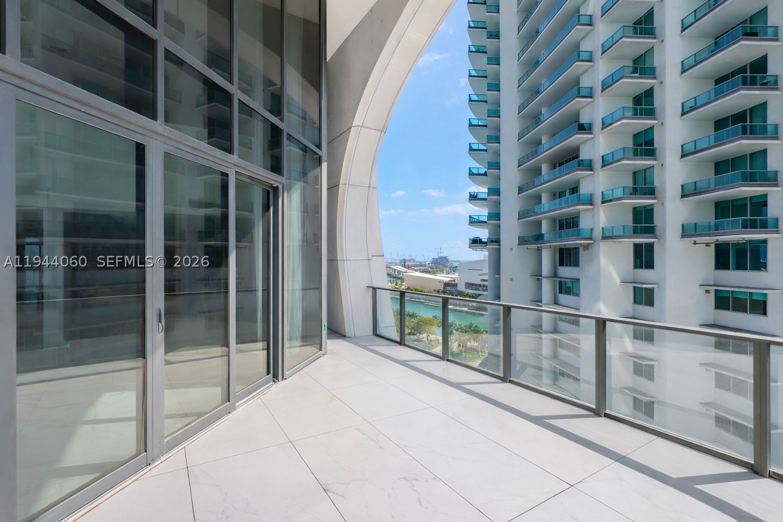 1000 Biscayne Blvd #TH1201, Miami FL 33132