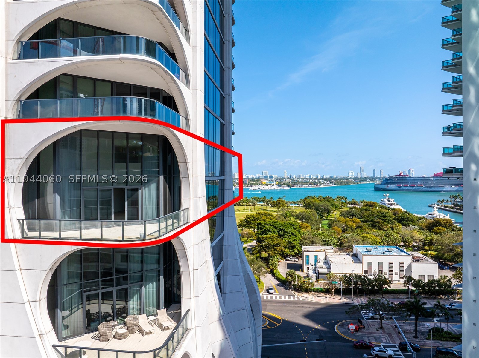 1000 Biscayne Blvd #TH1201, Miami FL 33132