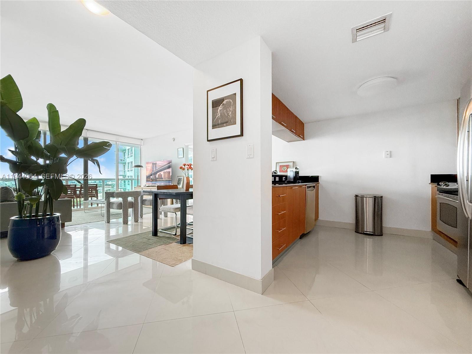 1800 N Bayshore Dr #1810, Miami FL 33132