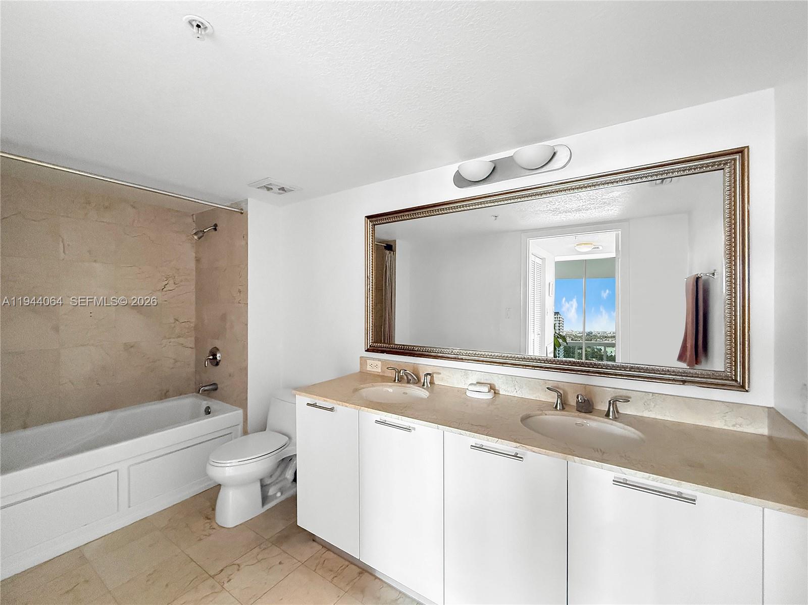 1800 N Bayshore Dr #1810, Miami FL 33132