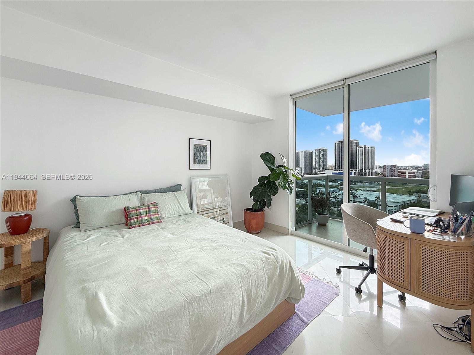 1800 N Bayshore Dr #1810, Miami FL 33132