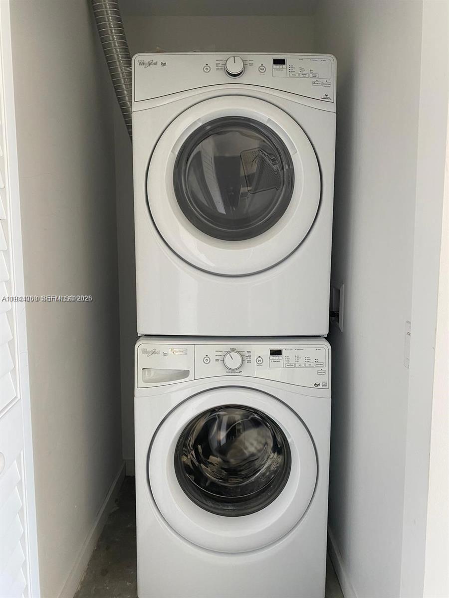 151 SE 1st St #PH05, Miami FL 33131