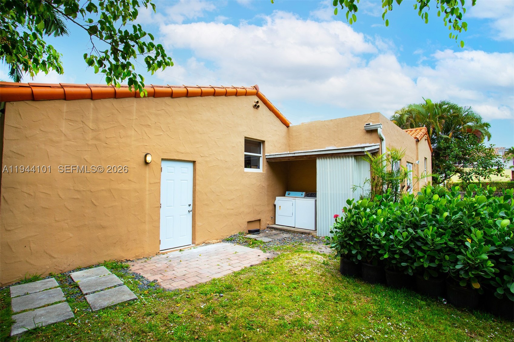 236 SW 28th Rd, Miami FL 33129