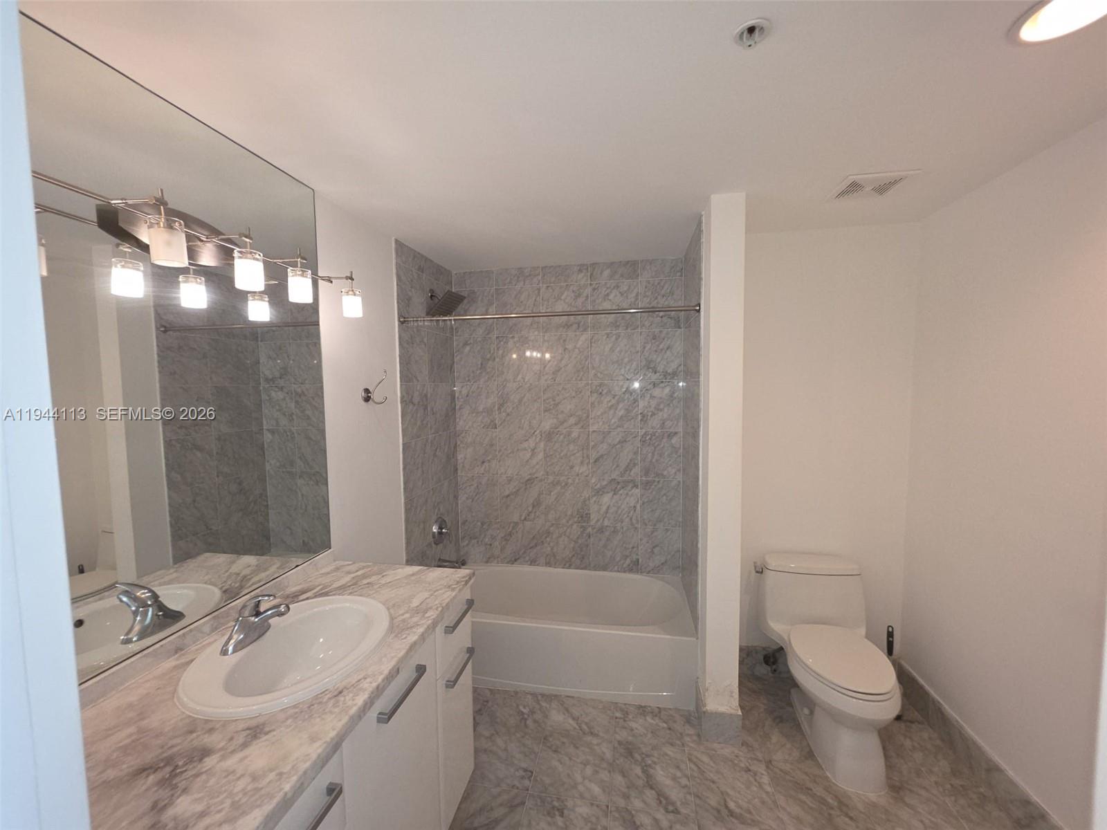 244 Biscayne Blvd #335, Miami FL 33132