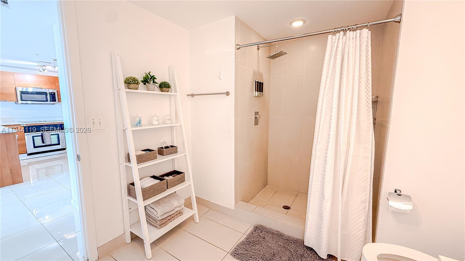 3250 NE 1st Ave #1110, Miami FL 33137