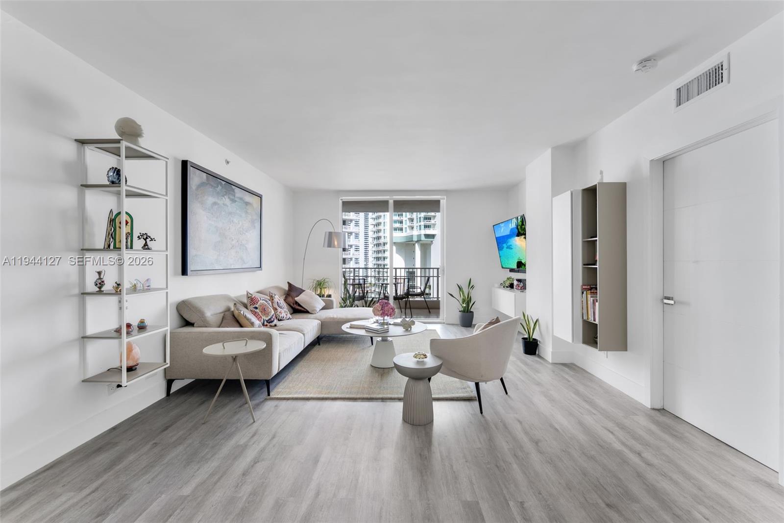 701 Brickell Key Blvd #1506, Miami FL 33131
