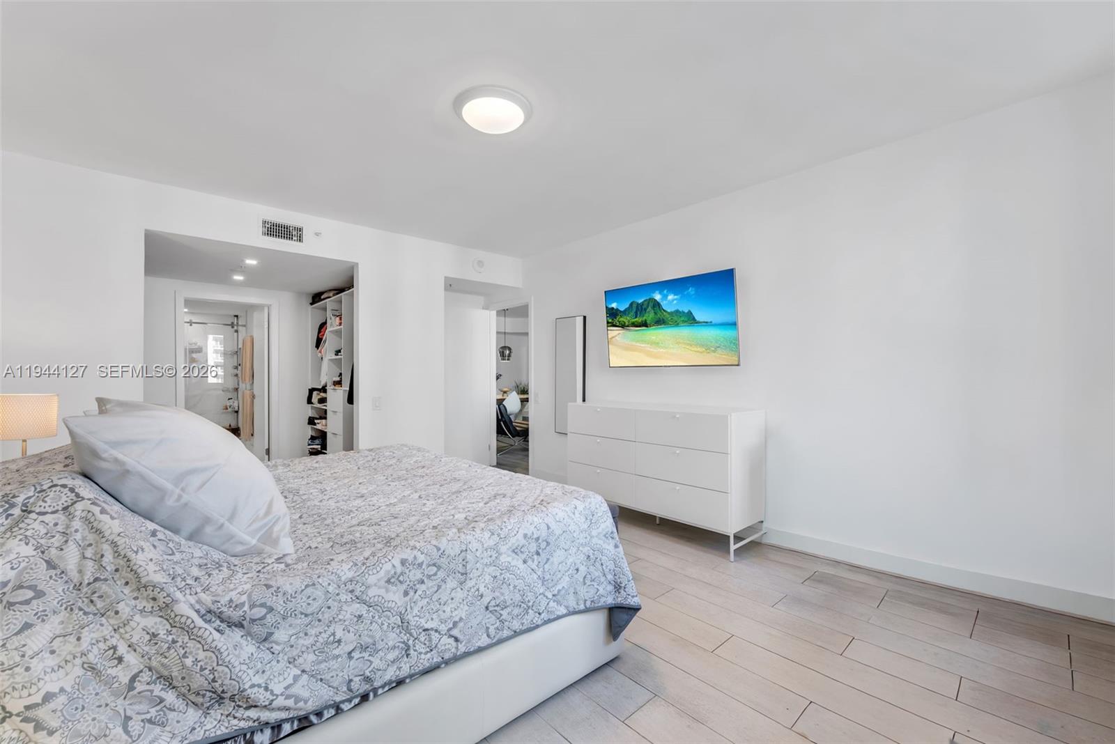 701 Brickell Key Blvd #1506, Miami FL 33131