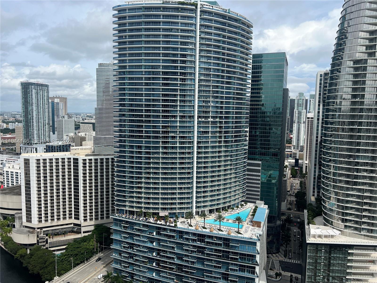 475 Brickell Ave #3514, Miami FL 33131