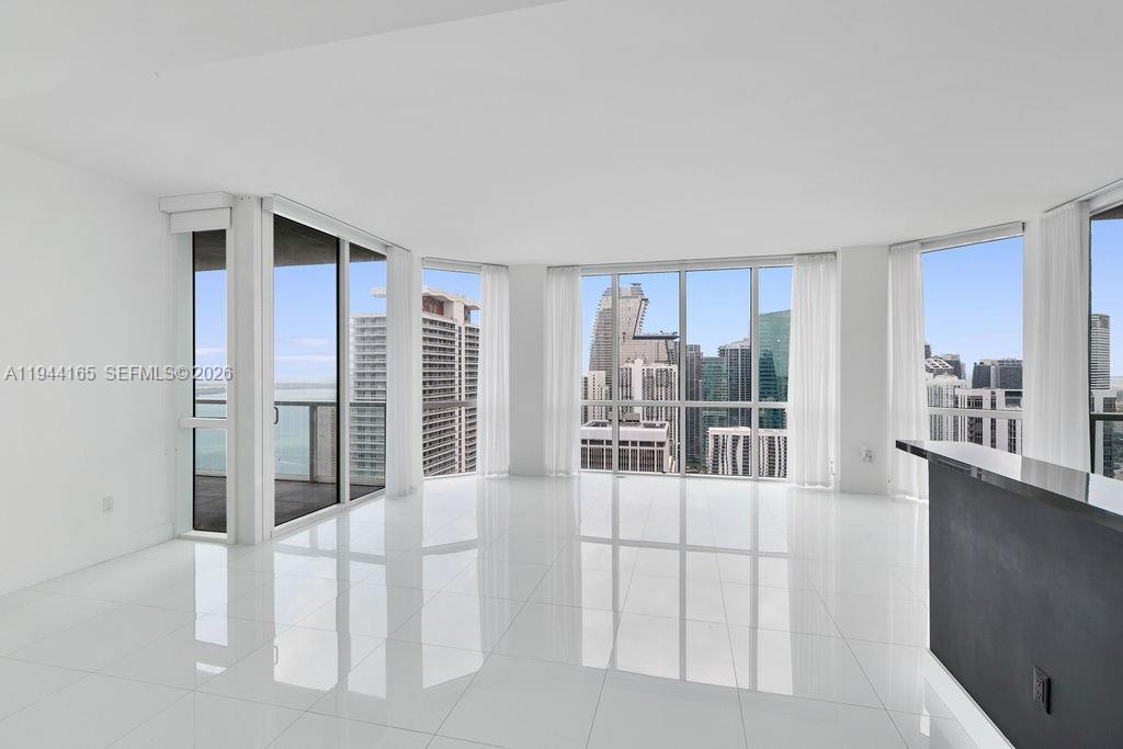 253 NE 2nd St #4608, Miami FL 33132