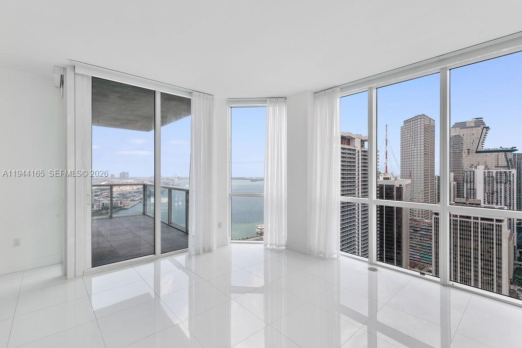 253 NE 2nd St #4608, Miami FL 33132
