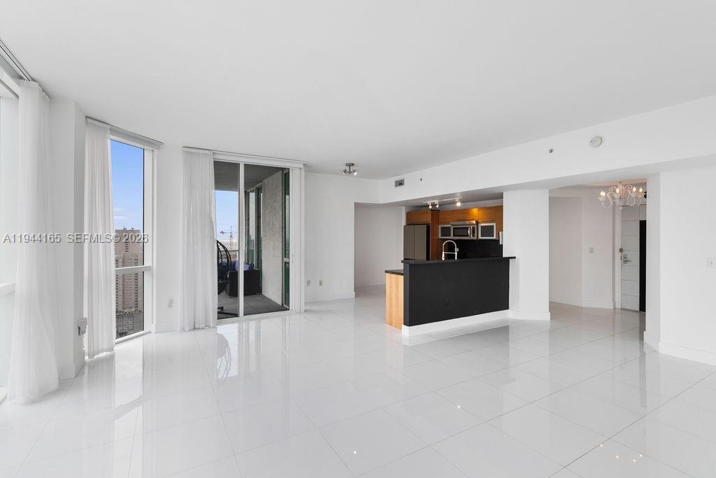253 NE 2nd St #4608, Miami FL 33132