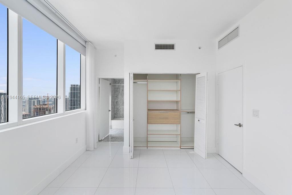 253 NE 2nd St #4608, Miami FL 33132