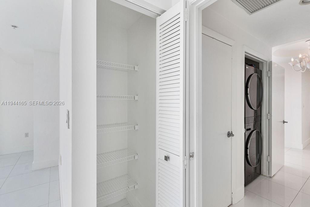 253 NE 2nd St #4608, Miami FL 33132