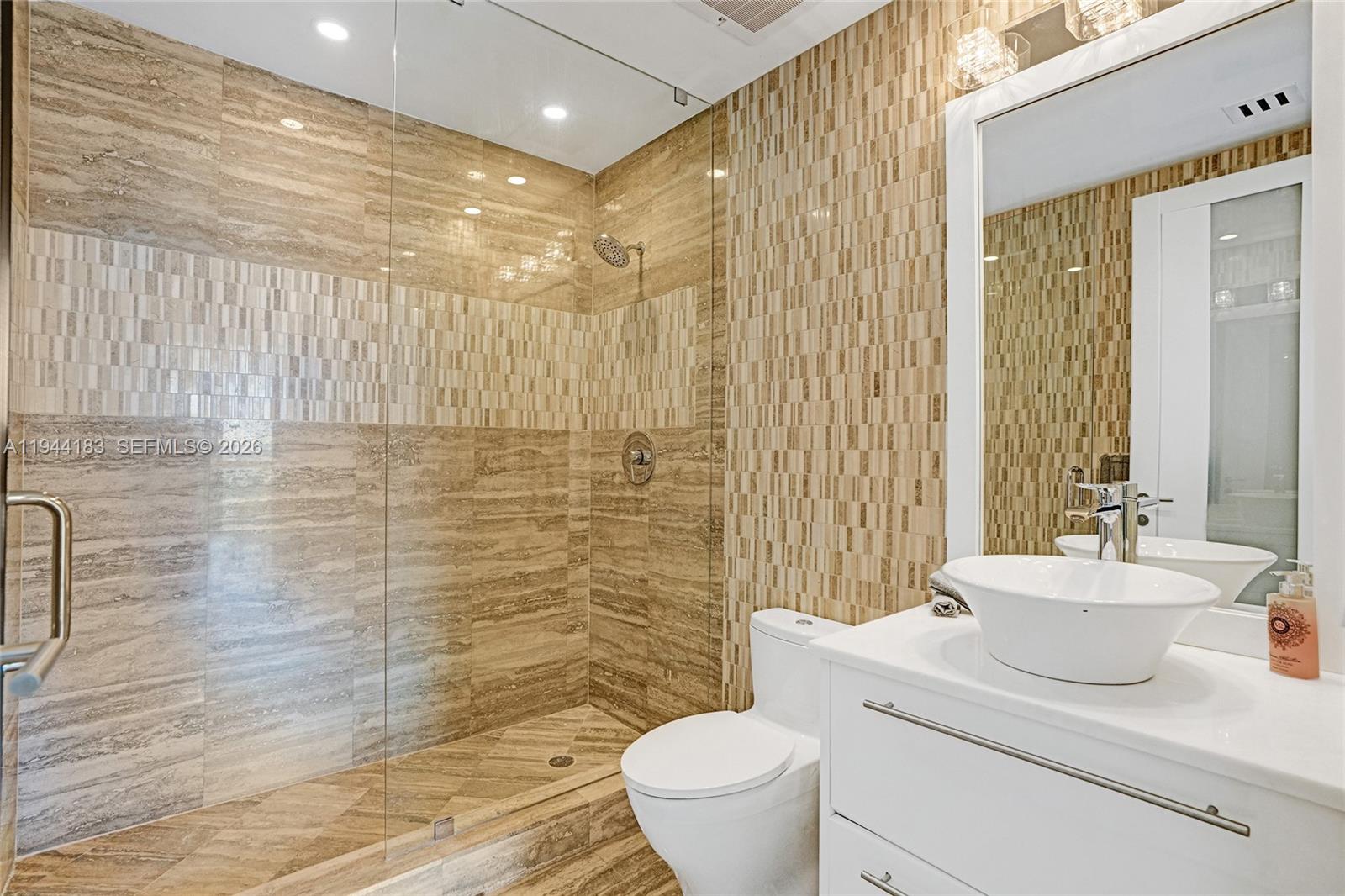 15901 Collins Ave #3006, Sunny Isles Beach FL 33160