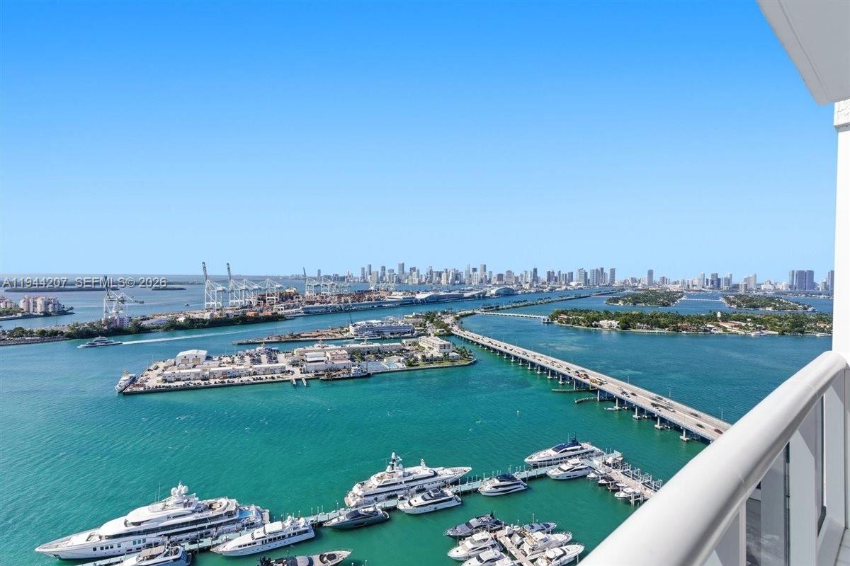 400 Alton Rd #3403, Miami Beach FL 33139