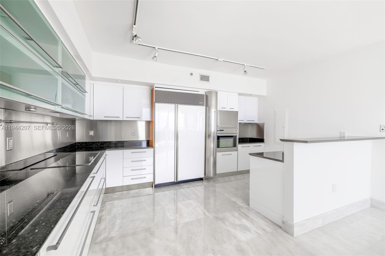 400 Alton Rd #3403, Miami Beach FL 33139